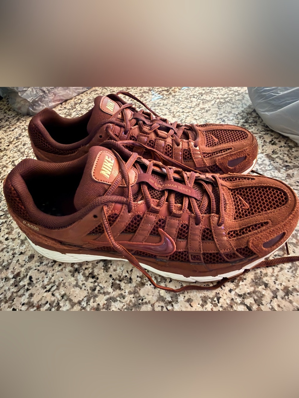 Nike P -6000 SE Men’s dark burgundy Sneakers size 12